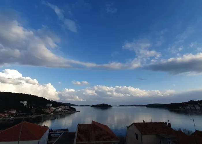 Tatjana 아파트 티스노